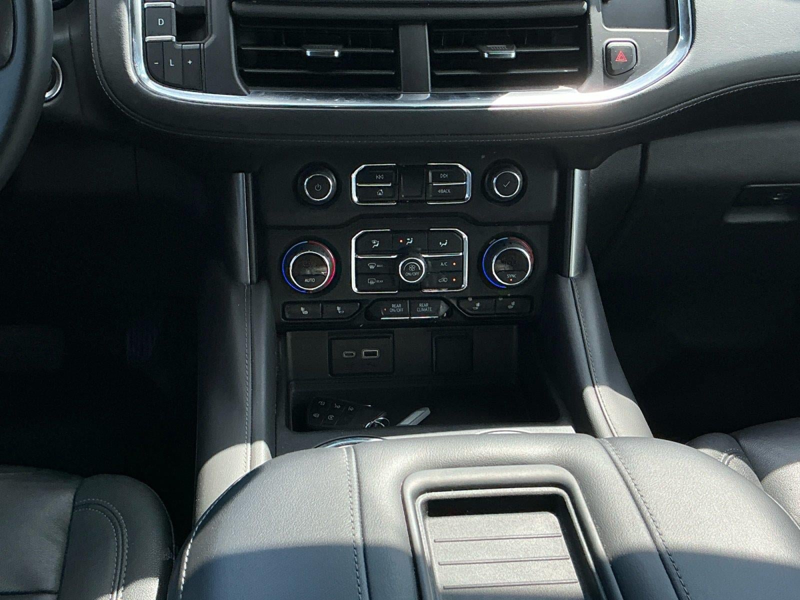 Used 2024 Chevrolet Tahoe Z71 w/ Luxury Package AWD/4WD image 13