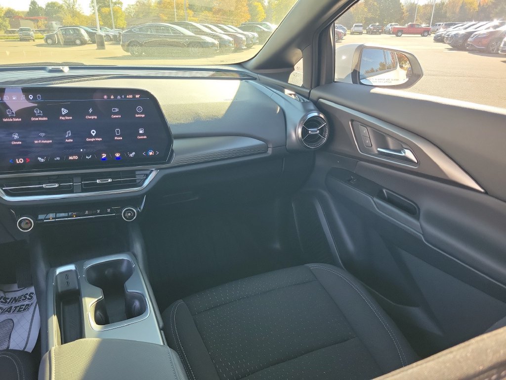 Certified 2025 Chevrolet Equinox EV LT w/ Comfort Package AWD/4WD image 31