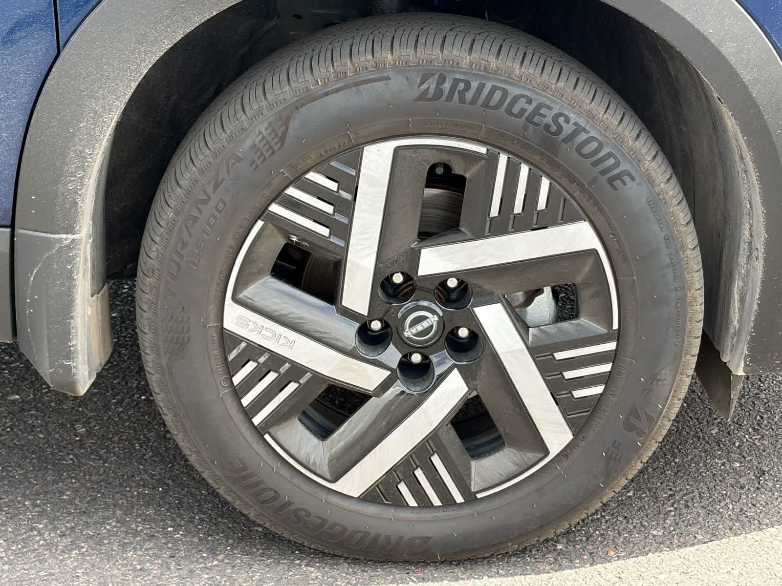 Used 2026 Nissan Kicks SV FWD image 5