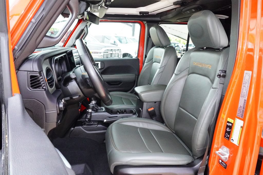 Used 2024 Jeep Gladiator Mojave AWD/4WD image 27