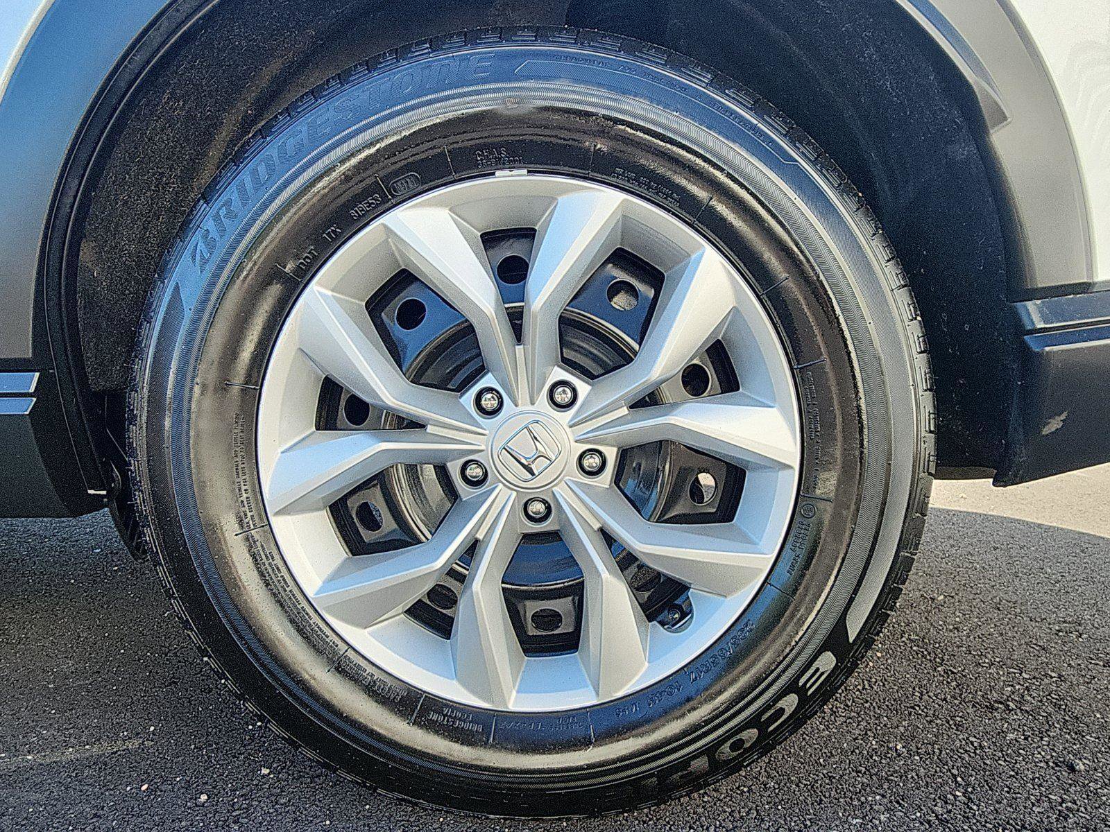 Used 2025 Honda CR-V LX image 9