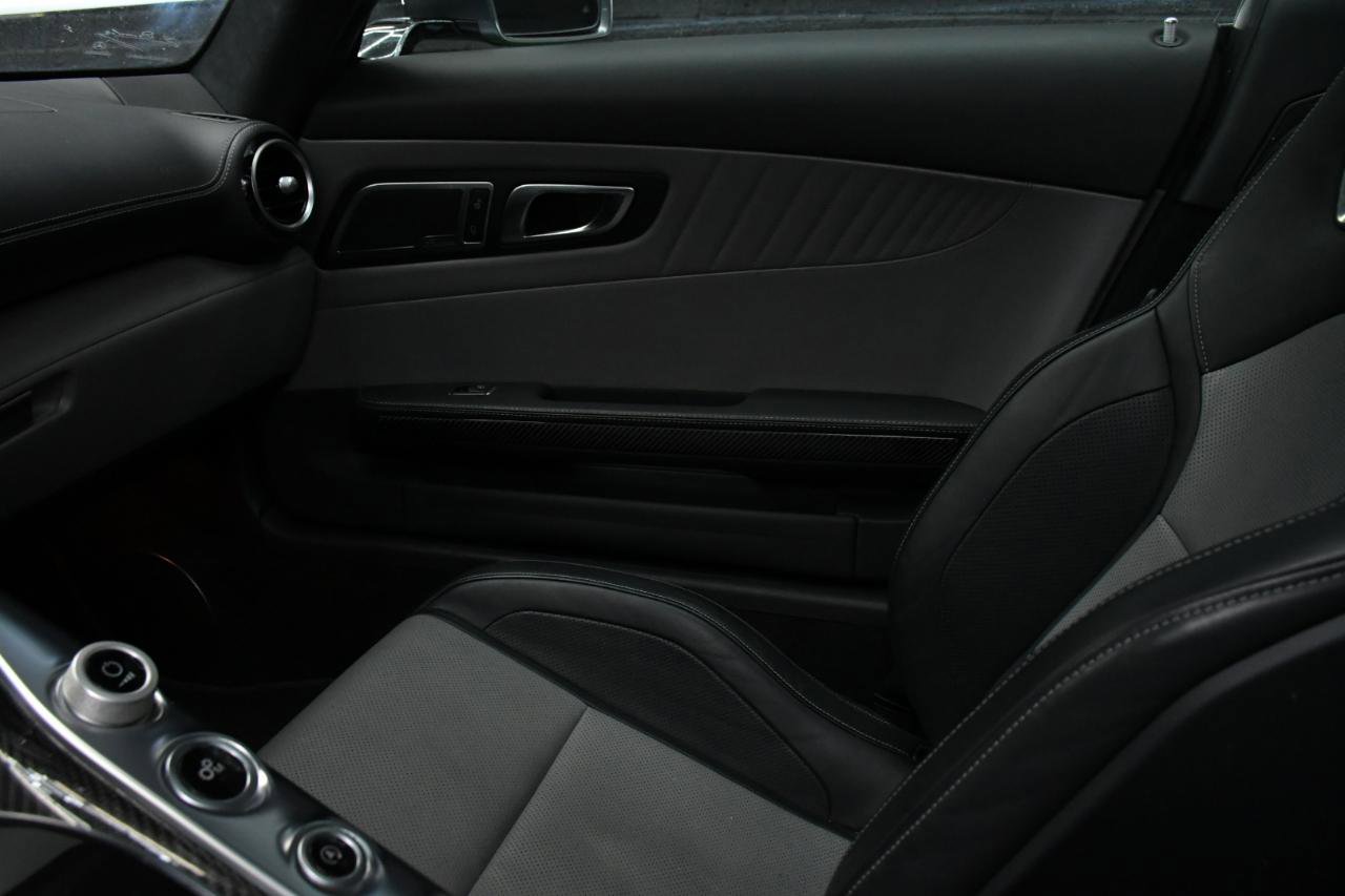 Used 2018 Mercedes-Benz AMG GT S image 35