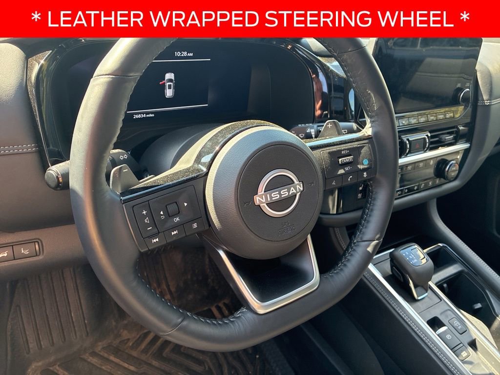 Used 2024 Nissan Pathfinder Platinum w/ Cargo Package image 9