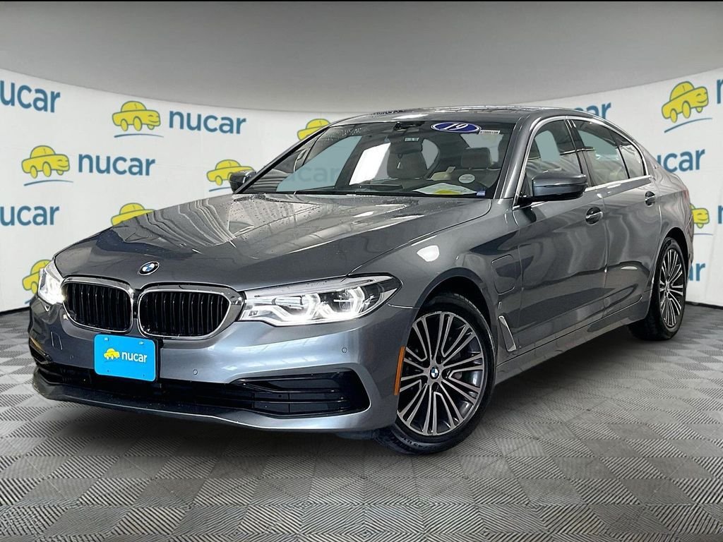 Used 2019 BMW 530e xDrive w/ Convenience Package AWD/4WD image 3