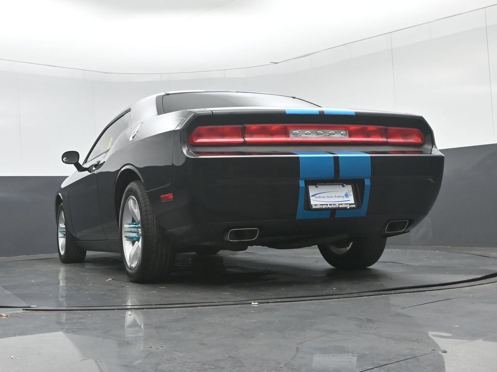Used 2012 Dodge Challenger SXT RWD image 46