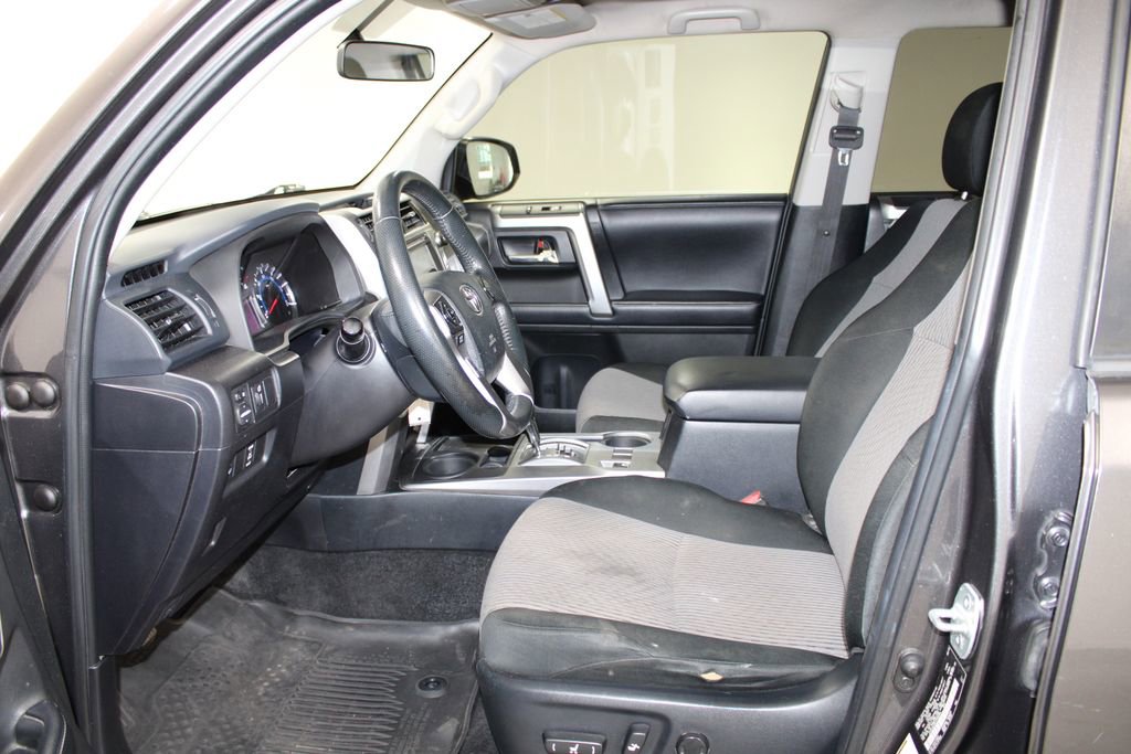 Used 2018 Toyota 4Runner SR5 image 21