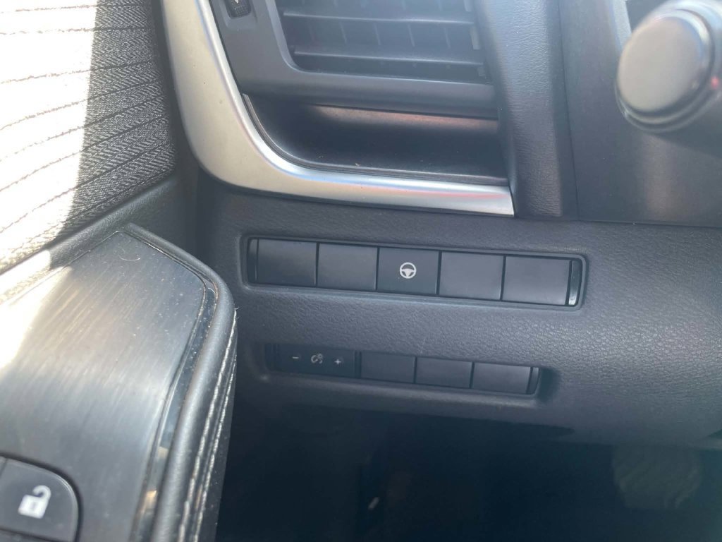 Used 2023 Nissan Rogue SV FWD image 20