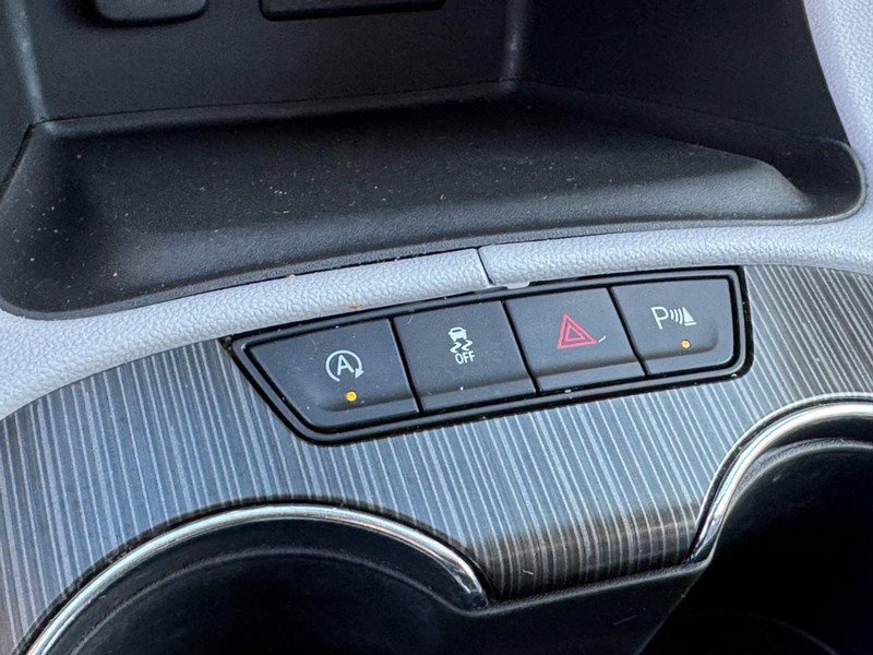 Used 2022 GMC Acadia SLT w/ Preferred Package image 23