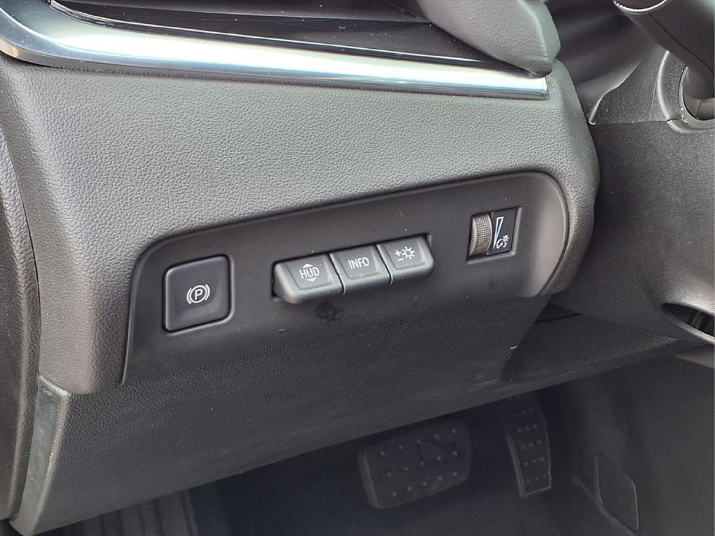 Certified 2023 Buick Enclave Avenir w/ Avenir Technology Package AWD/4WD image 15