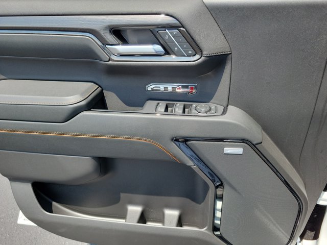 Used 2023 GMC Sierra 1500 AT4 w/ AT4 Premium Package AWD/4WD image 29