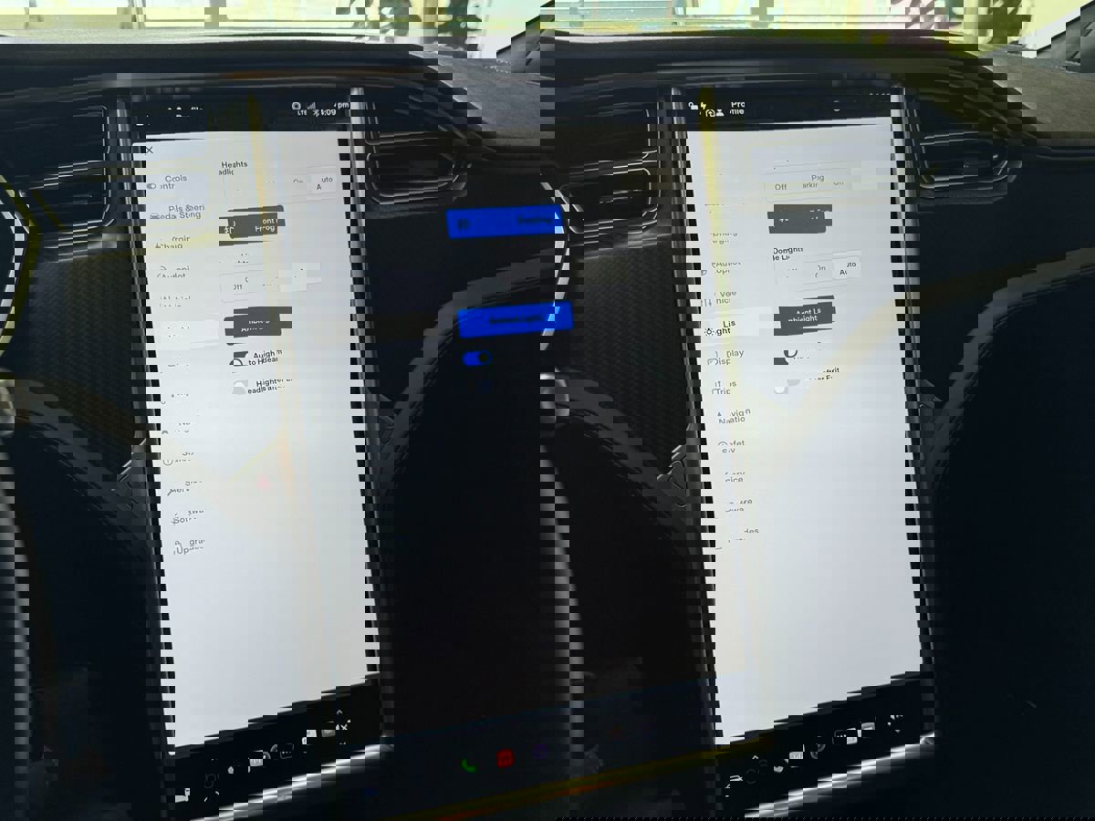 Used 2017 Tesla Model S 75D image 31