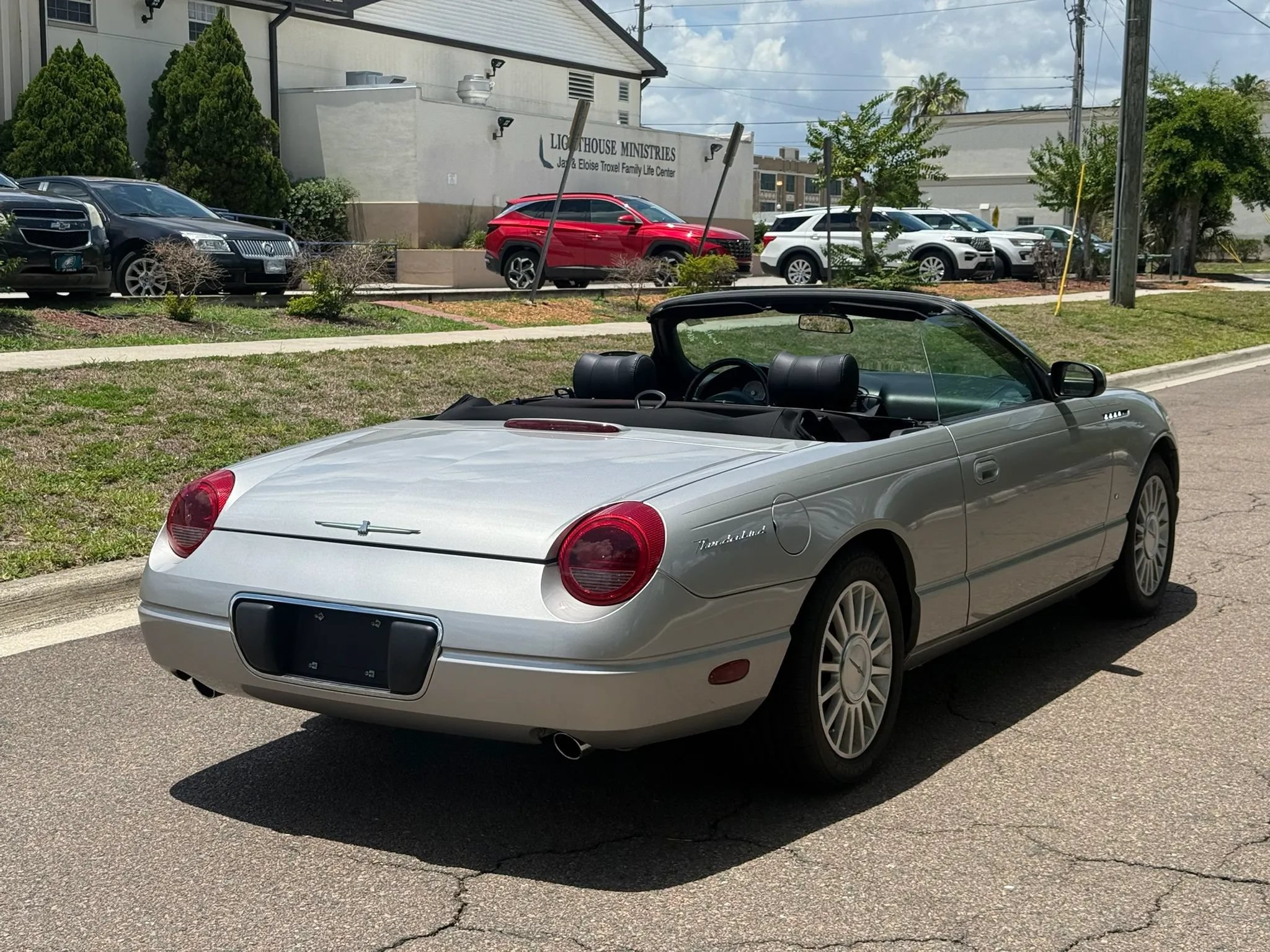 Used 2004 Ford Thunderbird RWD image 6