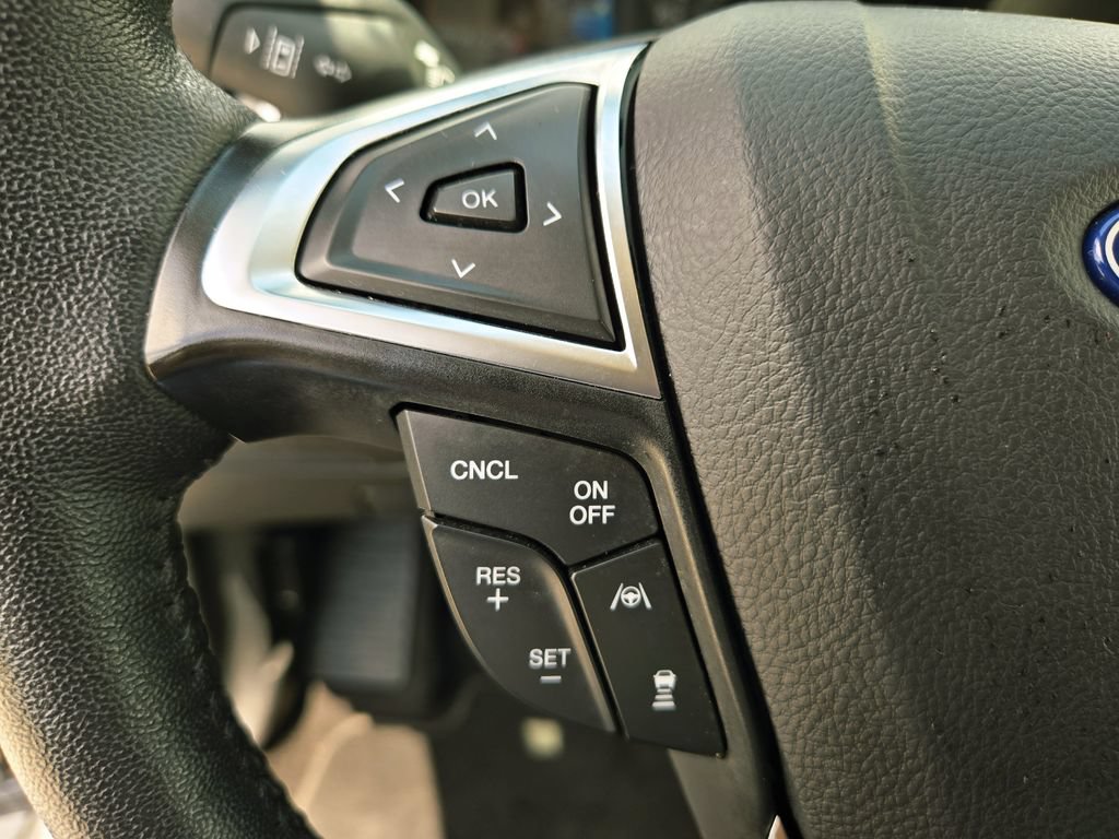 Used 2024 Ford Edge SEL AWD/4WD image 15