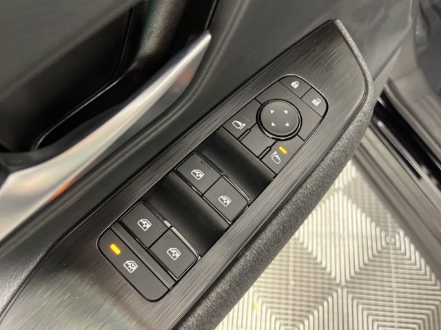 New 2026 Nissan Kicks SV w/ SV Premium Package image 30