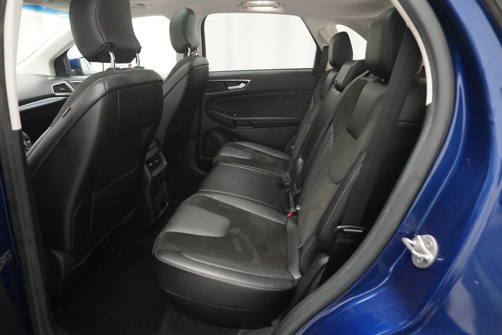 Used 2015 Ford Edge Sport w/ Equipment Group 401A AWD/4WD image 16