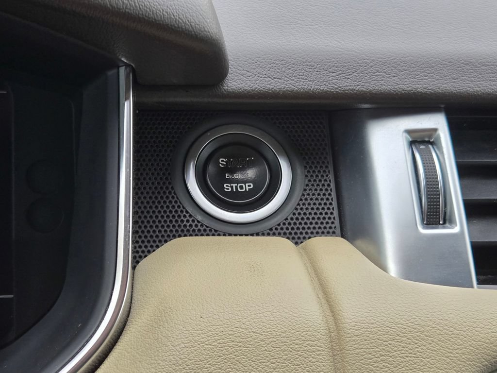 Used 2019 Land Rover Range Rover Sport SE AWD/4WD image 21