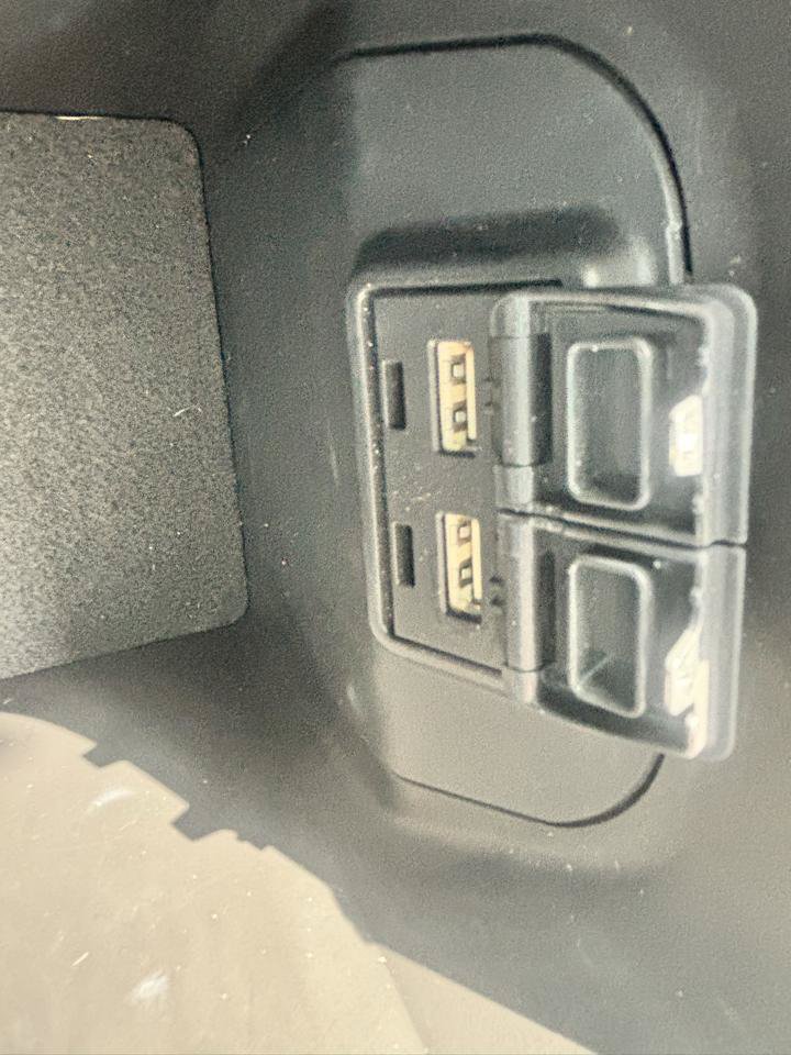 Used 2020 Toyota RAV4 XLE AWD/4WD image 49