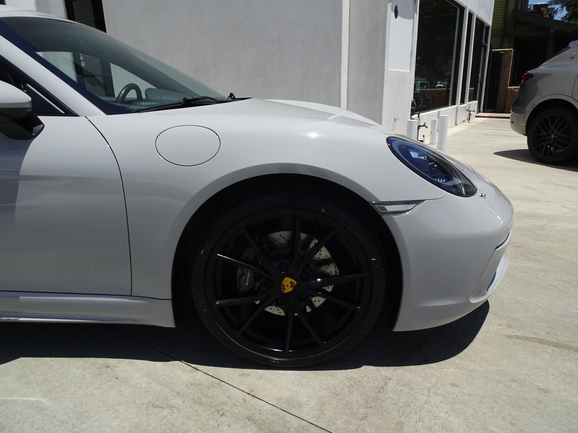 Used 2021 Porsche 718 Cayman RWD image 10