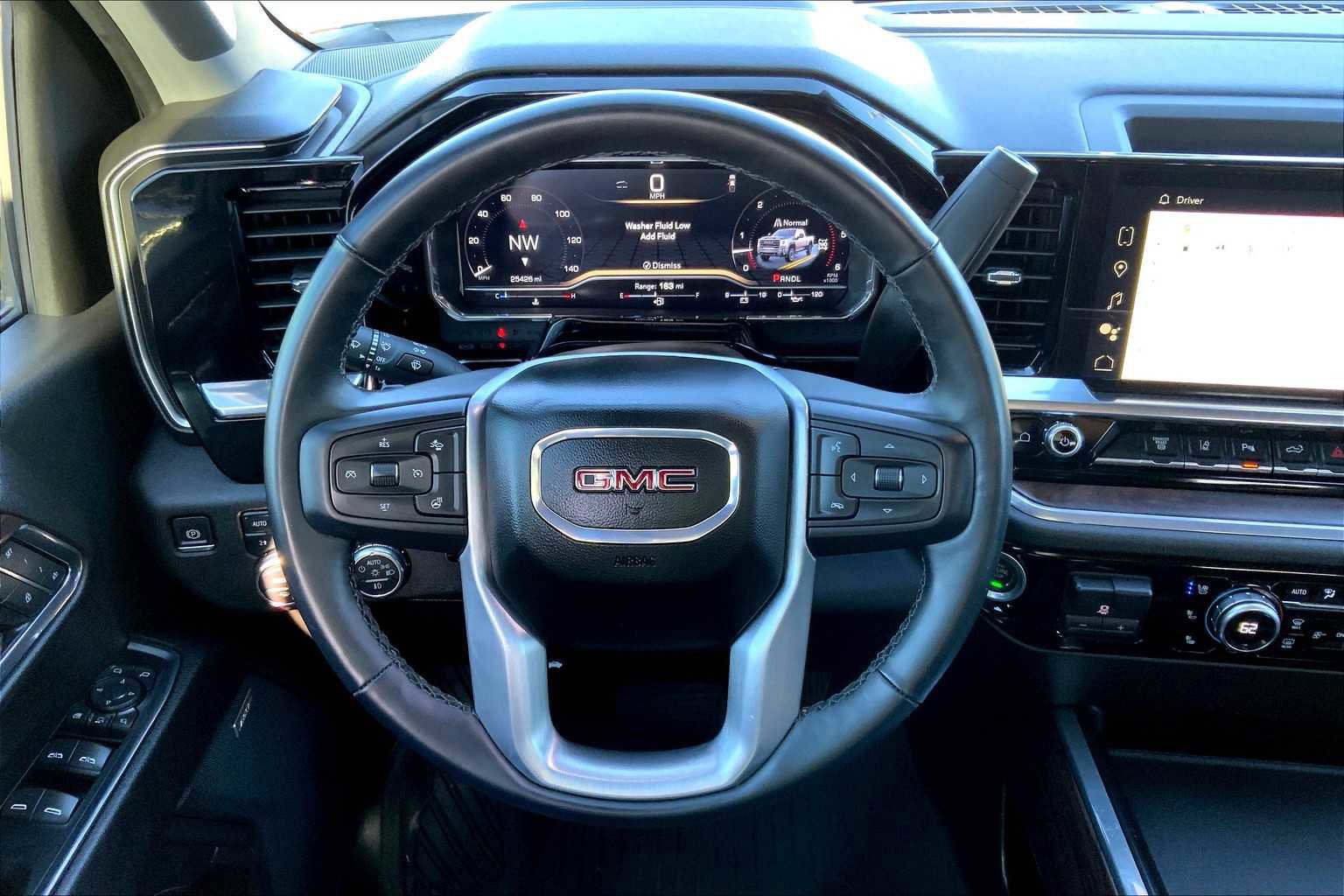 Used 2024 GMC Sierra 2500 SLT w/ SLT Premium Package image 9