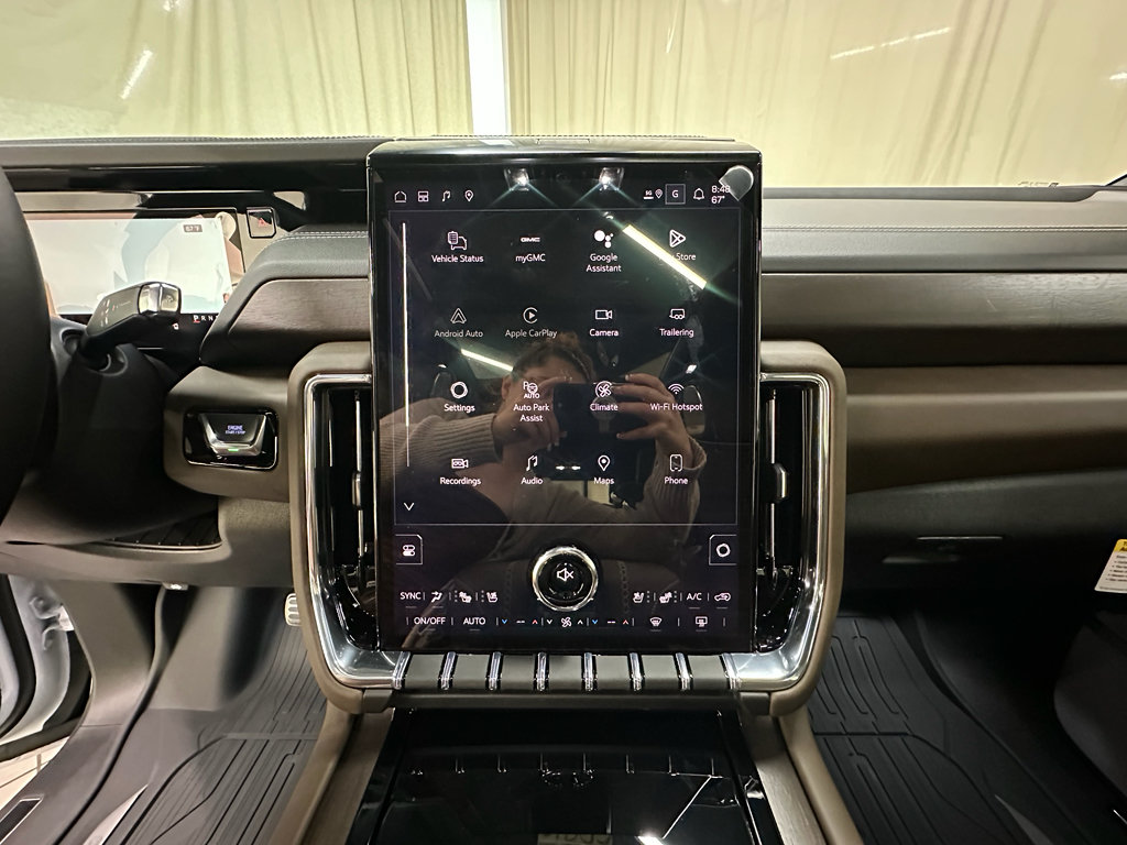 New 2026 GMC Yukon Denali Ultimate AWD/4WD image 26