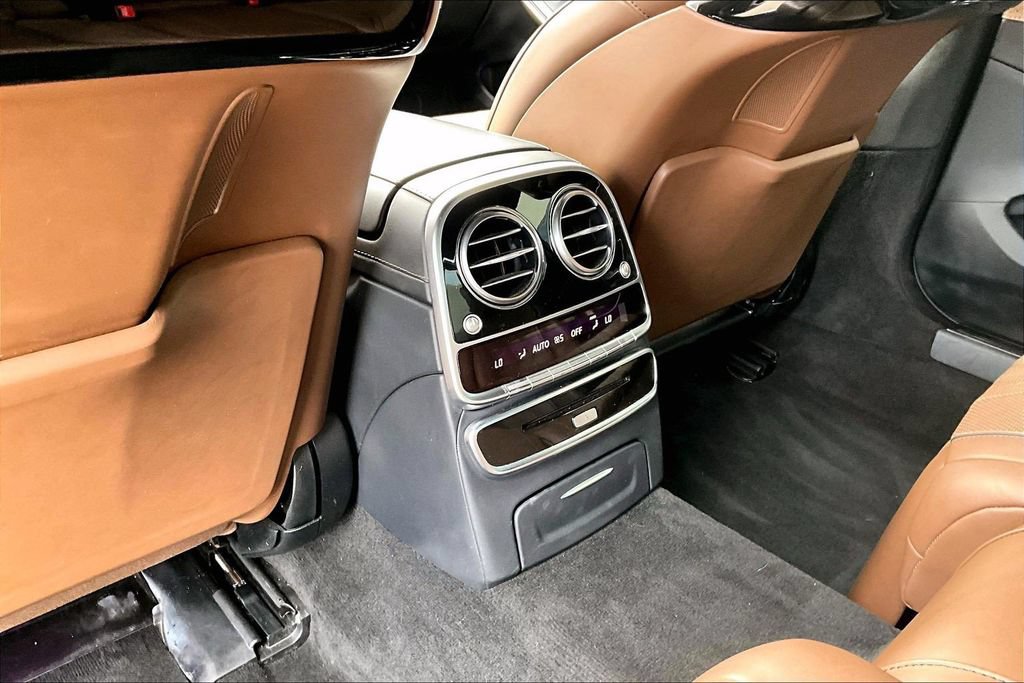 Used 2016 Mercedes-Benz S 600 image 32