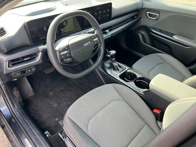 Used 2025 Kia K4 LXS image 15