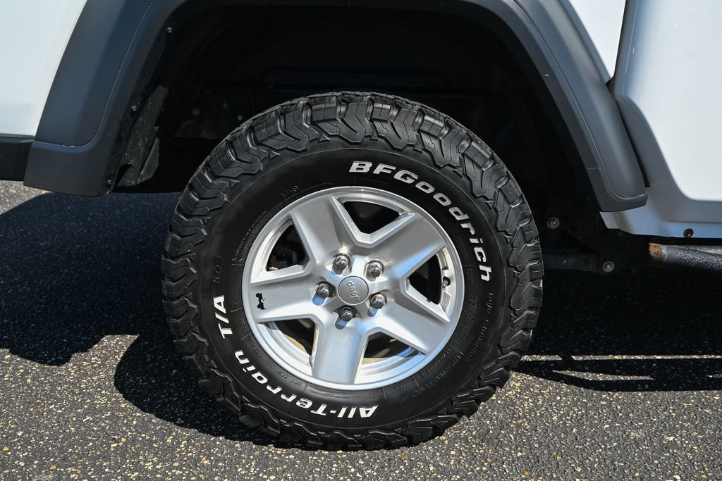 Used 2020 Jeep Gladiator Sport w/ Quick Order Package 24S image 14