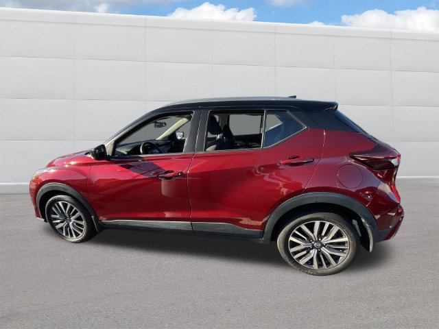 Used 2021 Nissan Kicks SV FWD image 2