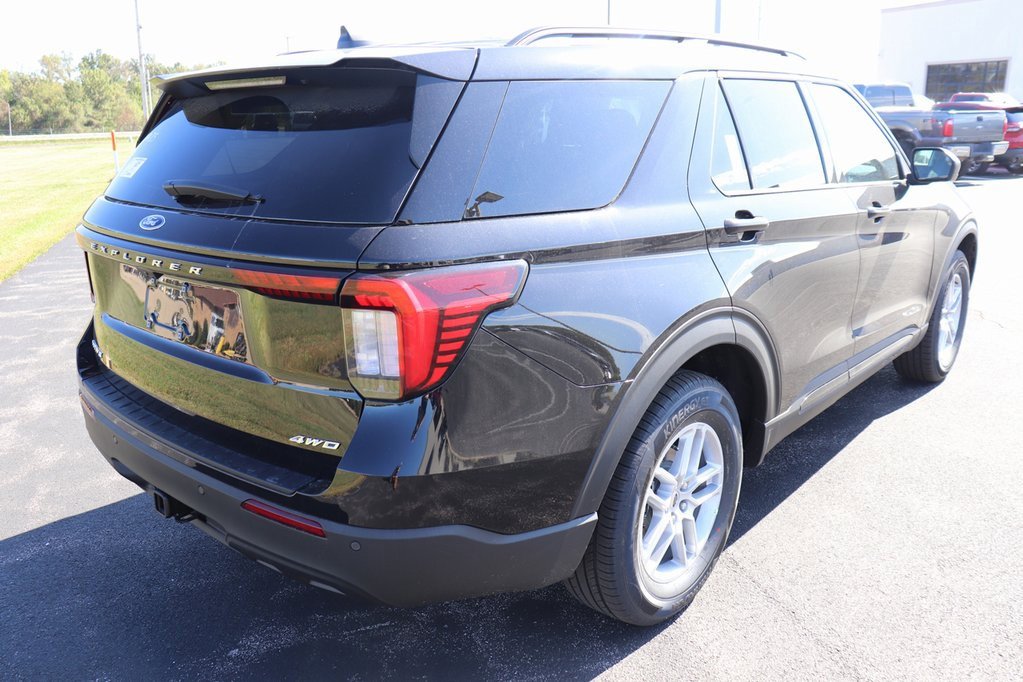 New 2026 Ford Explorer Active image 16