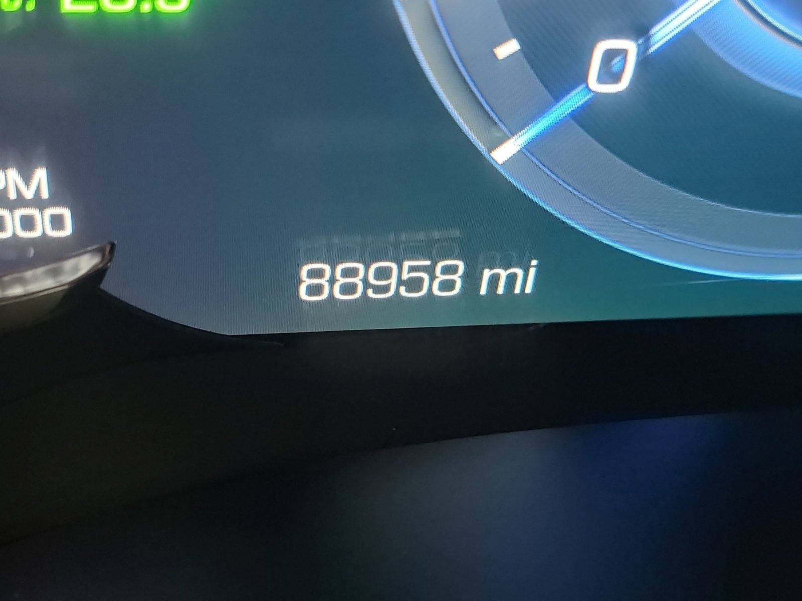 Used 2019 Cadillac Escalade Premium Luxury w/ LPO, Radiant Package image 19