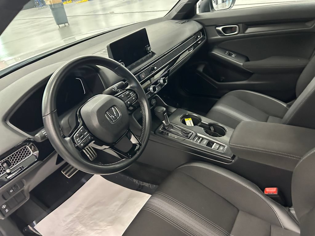 Used 2023 Honda Civic Sport image 16