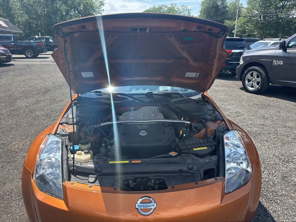 Used 2005 Nissan 350Z Touring RWD image 44