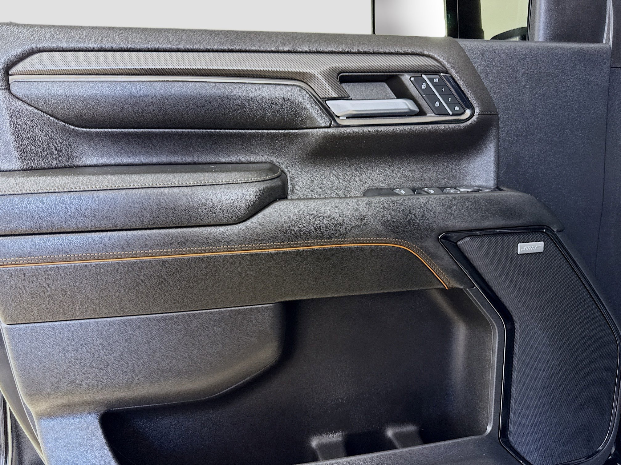 Used 2024 GMC Sierra 2500 AT4 w/ Technology Package image 18