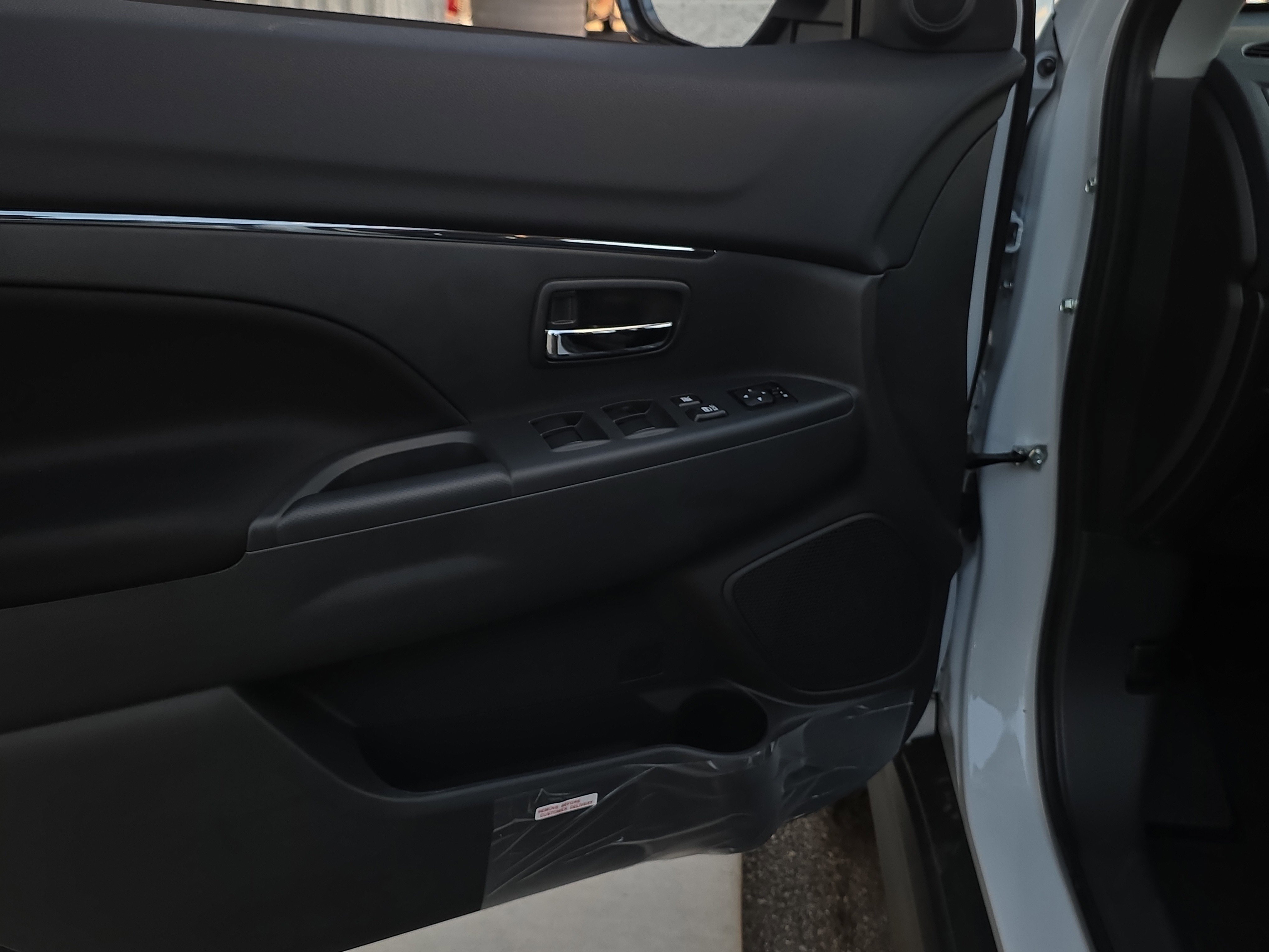 New 2025 Mitsubishi Outlander Sport ES image 6