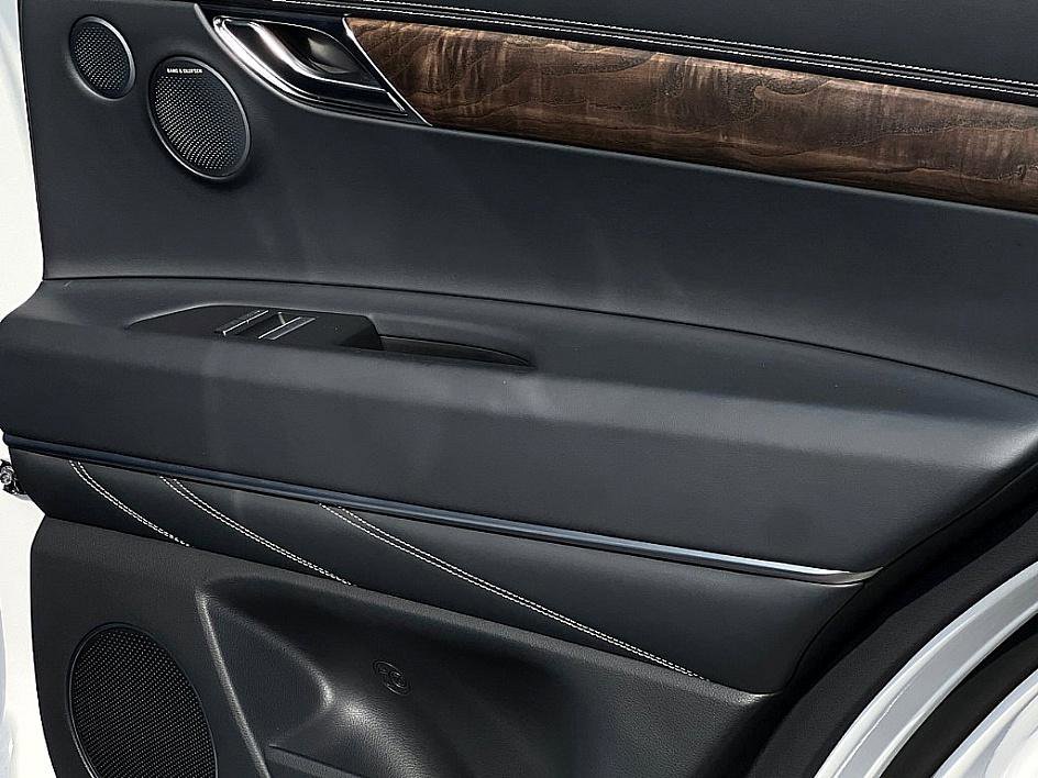 Used 2025 Genesis GV80 3.5T Prestige image 22