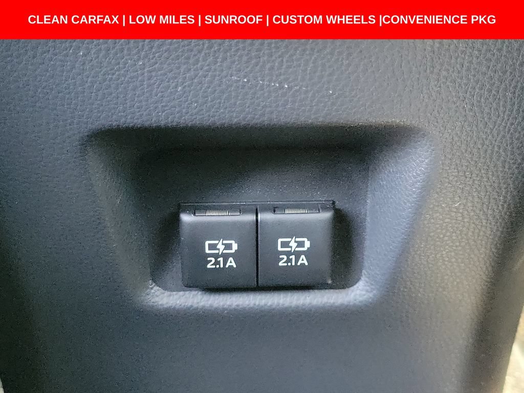 Used 2019 Toyota RAV4 XLE w/ Convenience Package FWD image 16