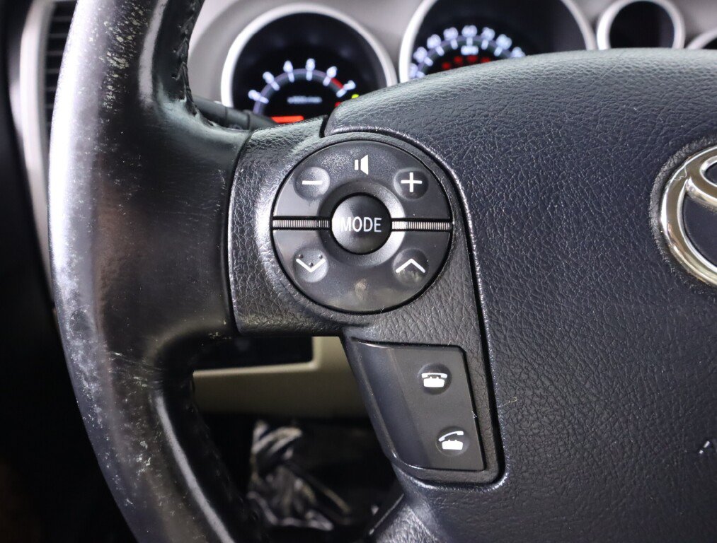 Used 2013 Toyota Tundra Limited AWD/4WD image 13
