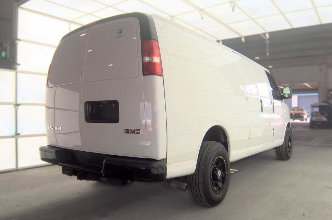 Used 2020 GMC Savana 2500 Extended w/ Enhanced Convenience Package RWD image 2