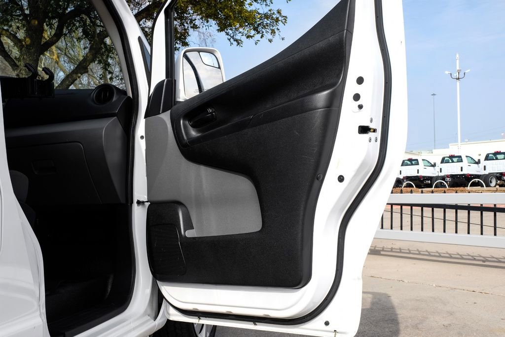 Used 2020 Nissan NV200 SV image 39