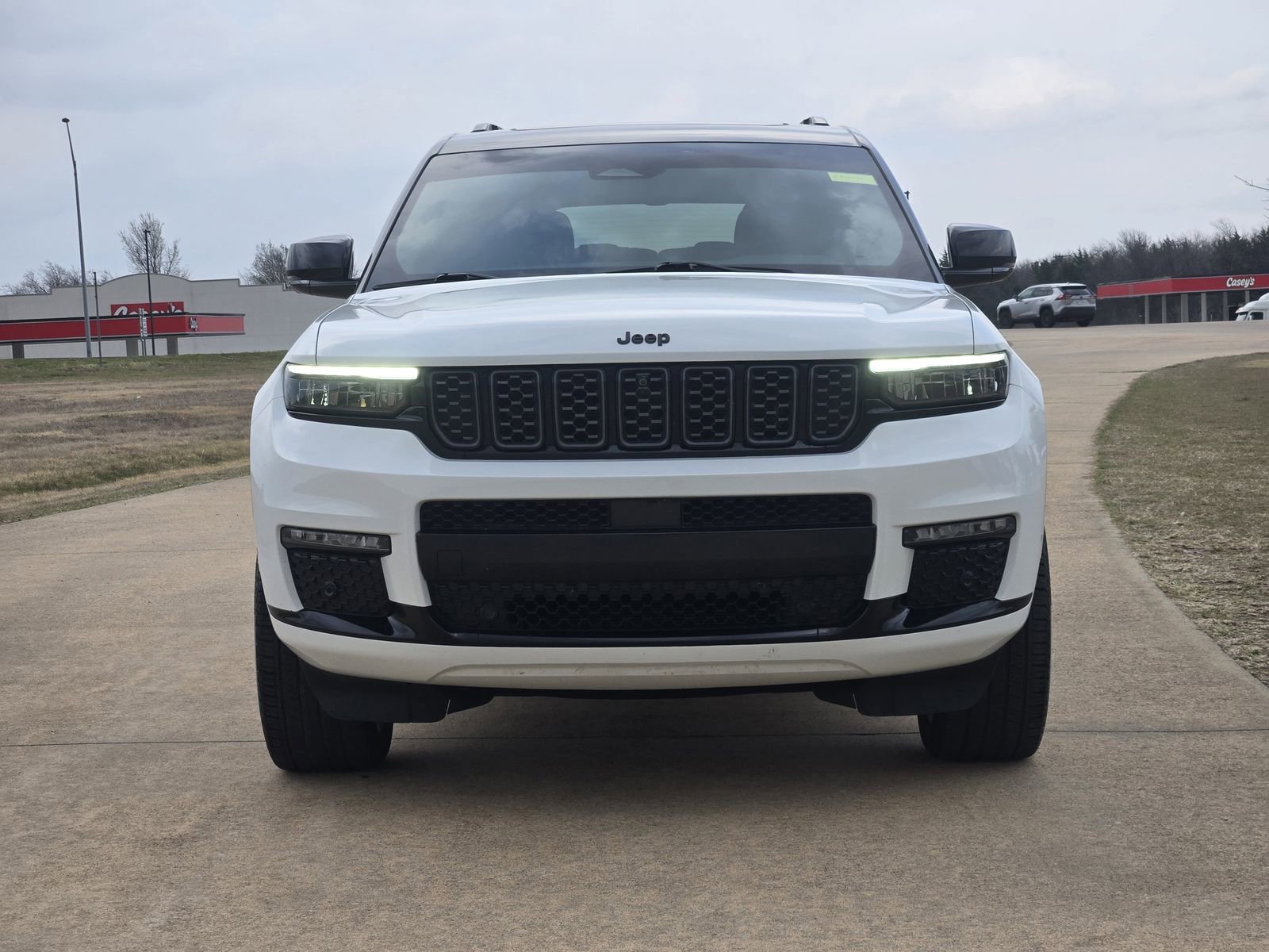 Used 2024 Jeep Grand Cherokee L Summit w/ High Altitude Package image 6