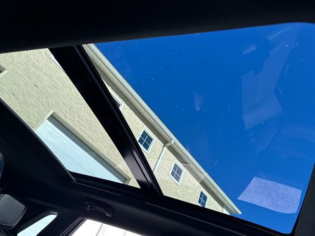 Used 2025 Cadillac XT5 Premium Luxury image 22