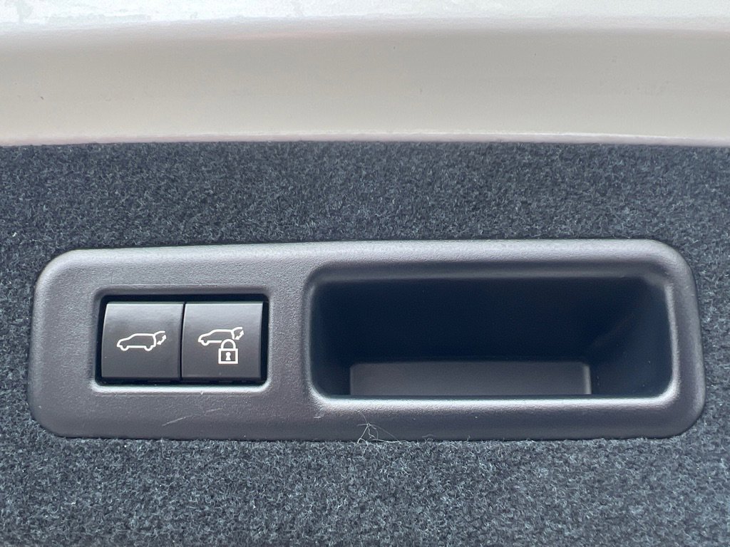 Used 2022 Lexus RX 450hL AWD w/ Premium Package image 8