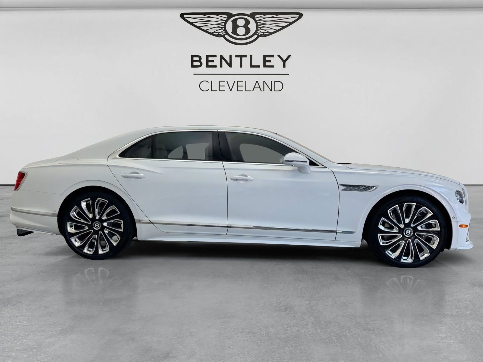 New 2026 Bentley Flying Spur Plug-In Hybrid AWD/4WD image 2
