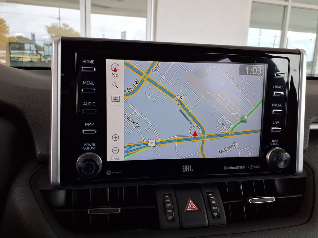 Used 2020 Toyota RAV4 Limited FWD image 28
