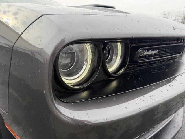 Used 2019 Dodge Challenger R/T w/ Plus Package image 10