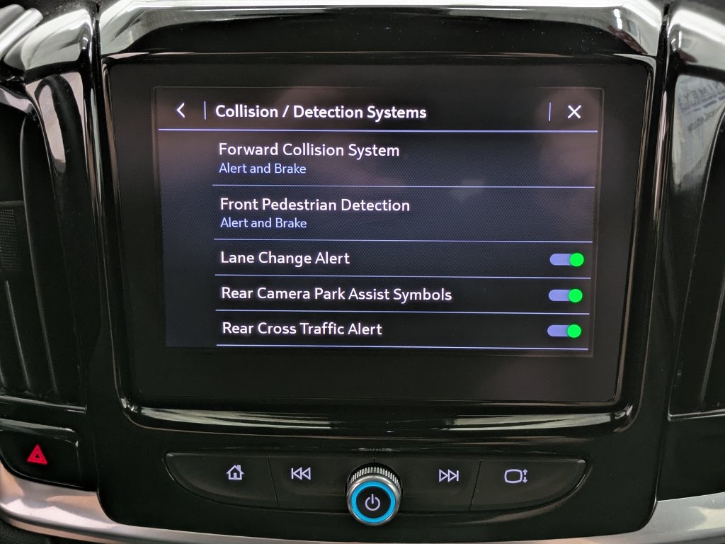 Used 2023 Chevrolet Traverse LT w/ LPO, Floor Liner Package AWD/4WD image 8