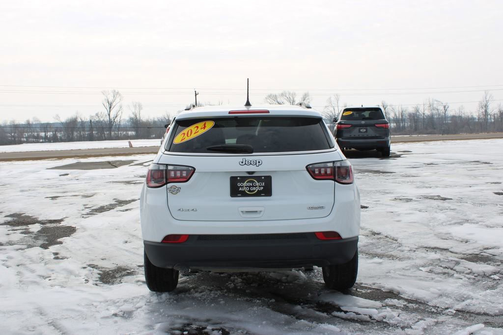 Used 2024 Jeep Compass Latitude AWD/4WD image 8