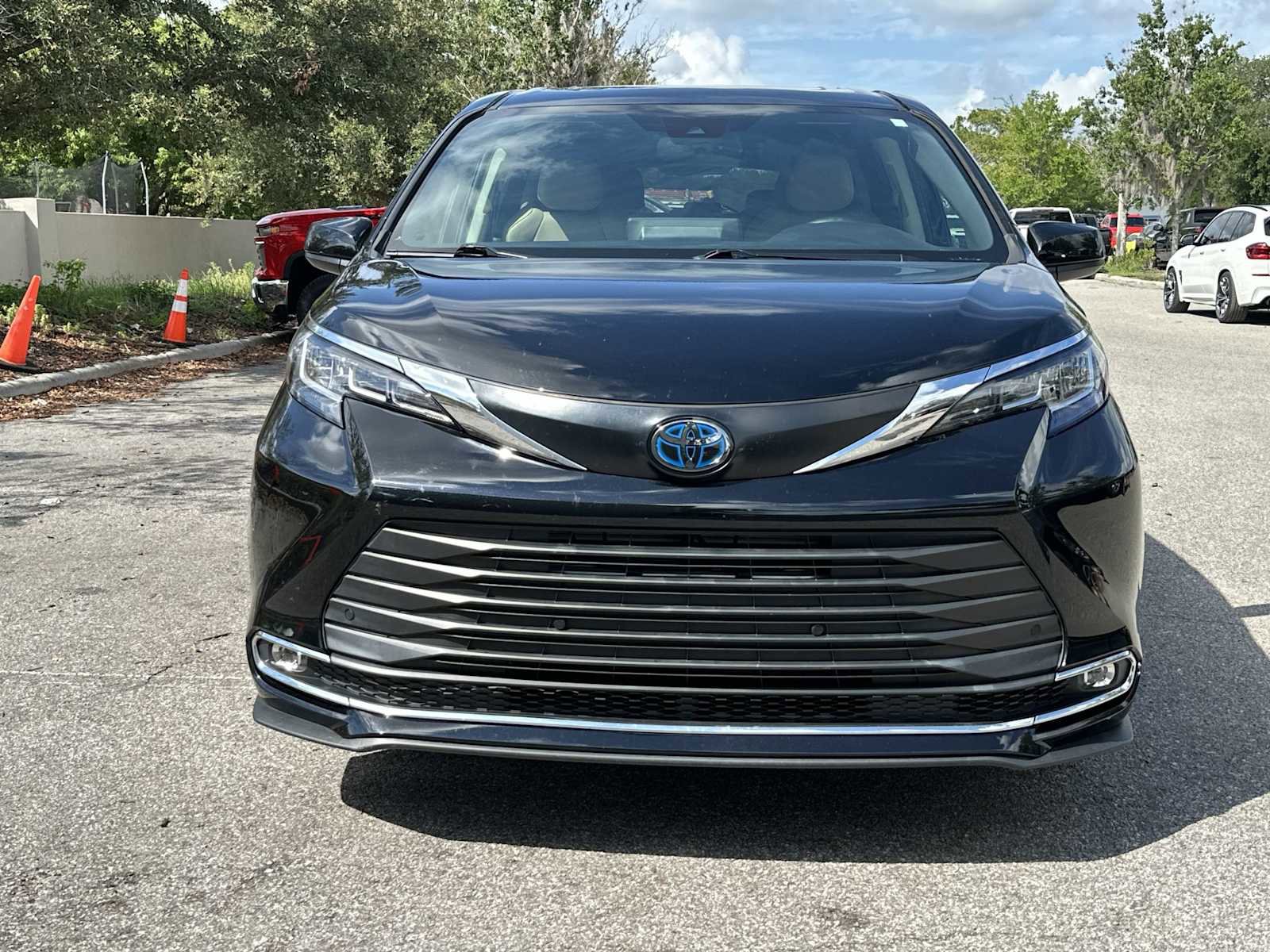 Used 2022 Toyota Sienna XLE FWD image 17