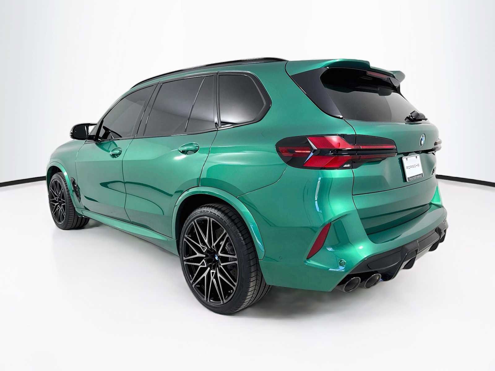 Used 2025 BMW X5 M Competition w/ Executive Package AWD/4WD image 3