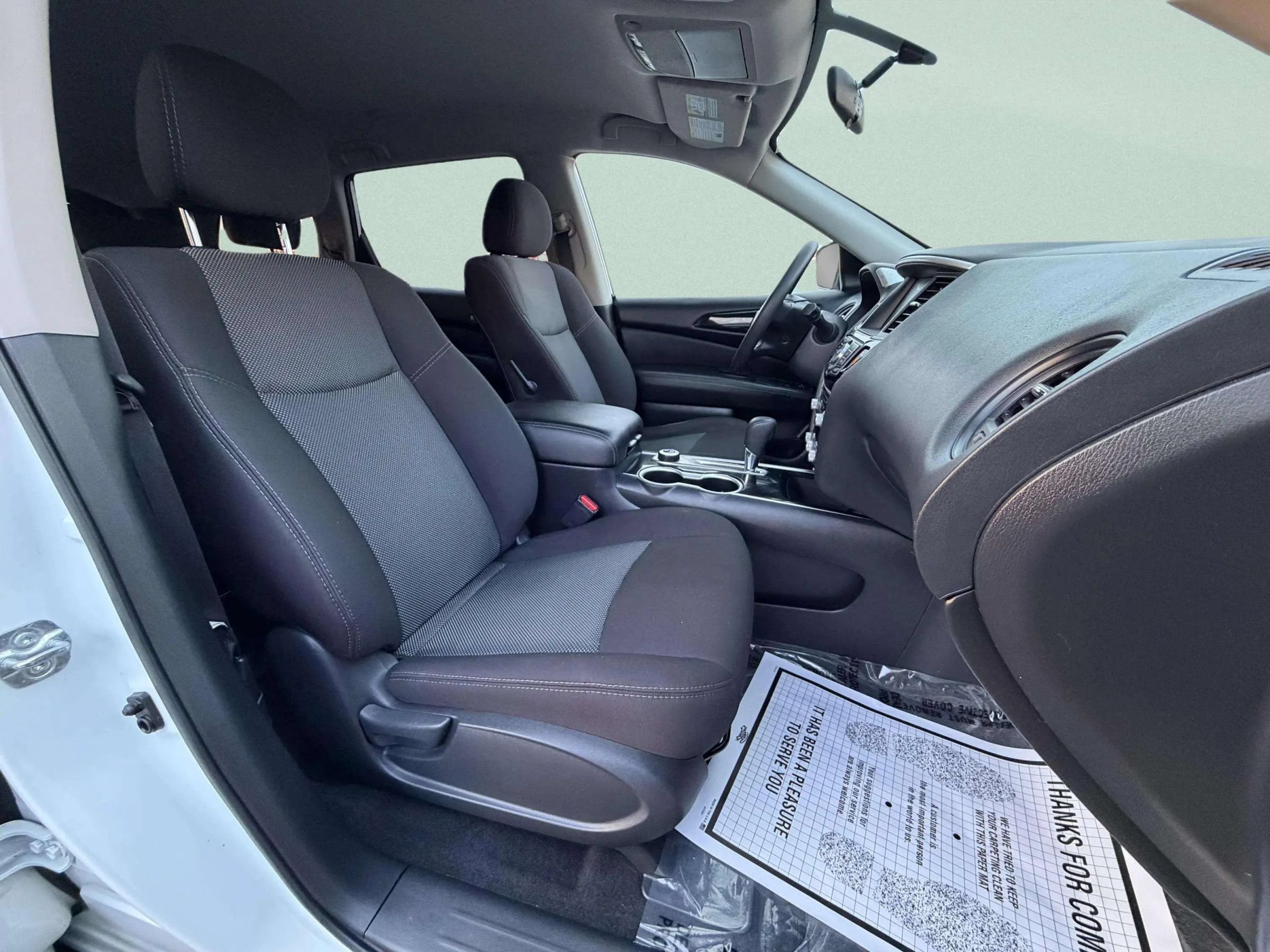 Used 2020 Nissan Pathfinder S AWD/4WD image 13